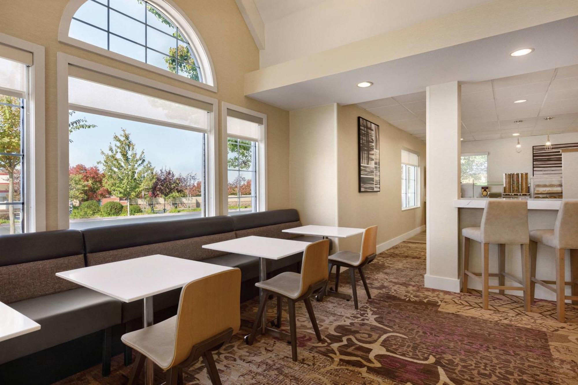 Residence Inn Sacramento Фолсом Экстерьер фото